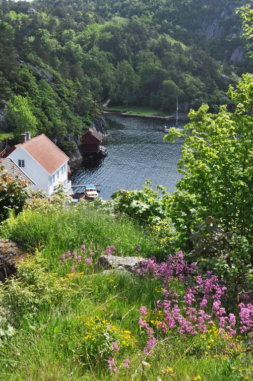 Hei Og Hav - I Torbjorn Egners Ferierike Villa Mandal Exterior photo